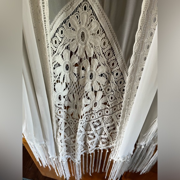 Torrid white sheer crocheted fringe kimono swim coverup boho shawl L-XXL - Picture 3 of 4